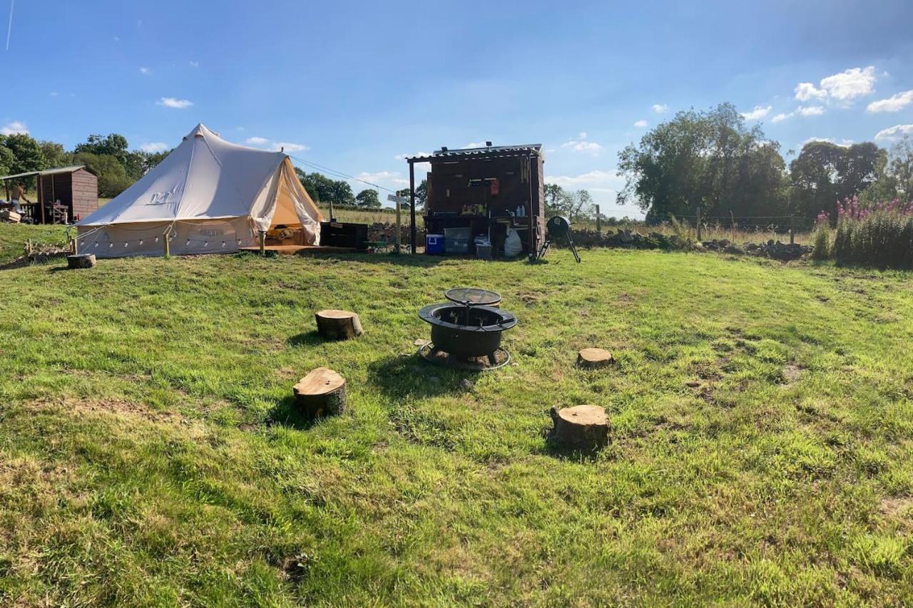 Upper Hulme Roaches Retreat Family Glampsite, Rocky Reach Bell Tent With Outdoor Adventures And Campfire Nights מראה חיצוני תמונה